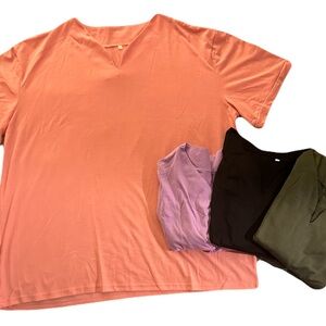 NWOT (4) unisex T-Shirts